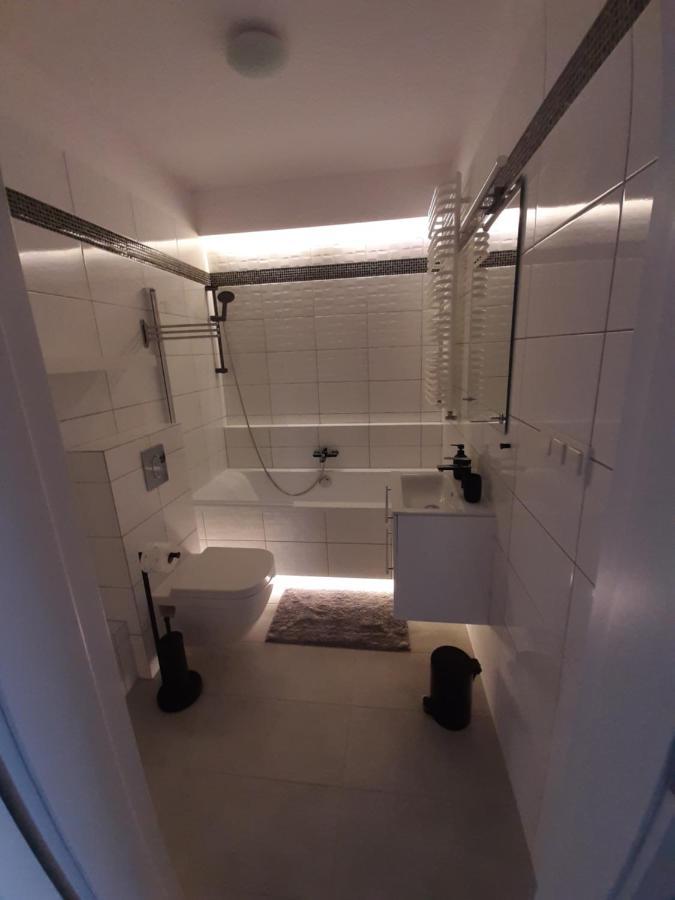 Apartament Pelka Varsovia Exterior foto